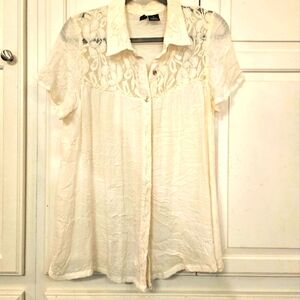 Lace Accent TOP-XL